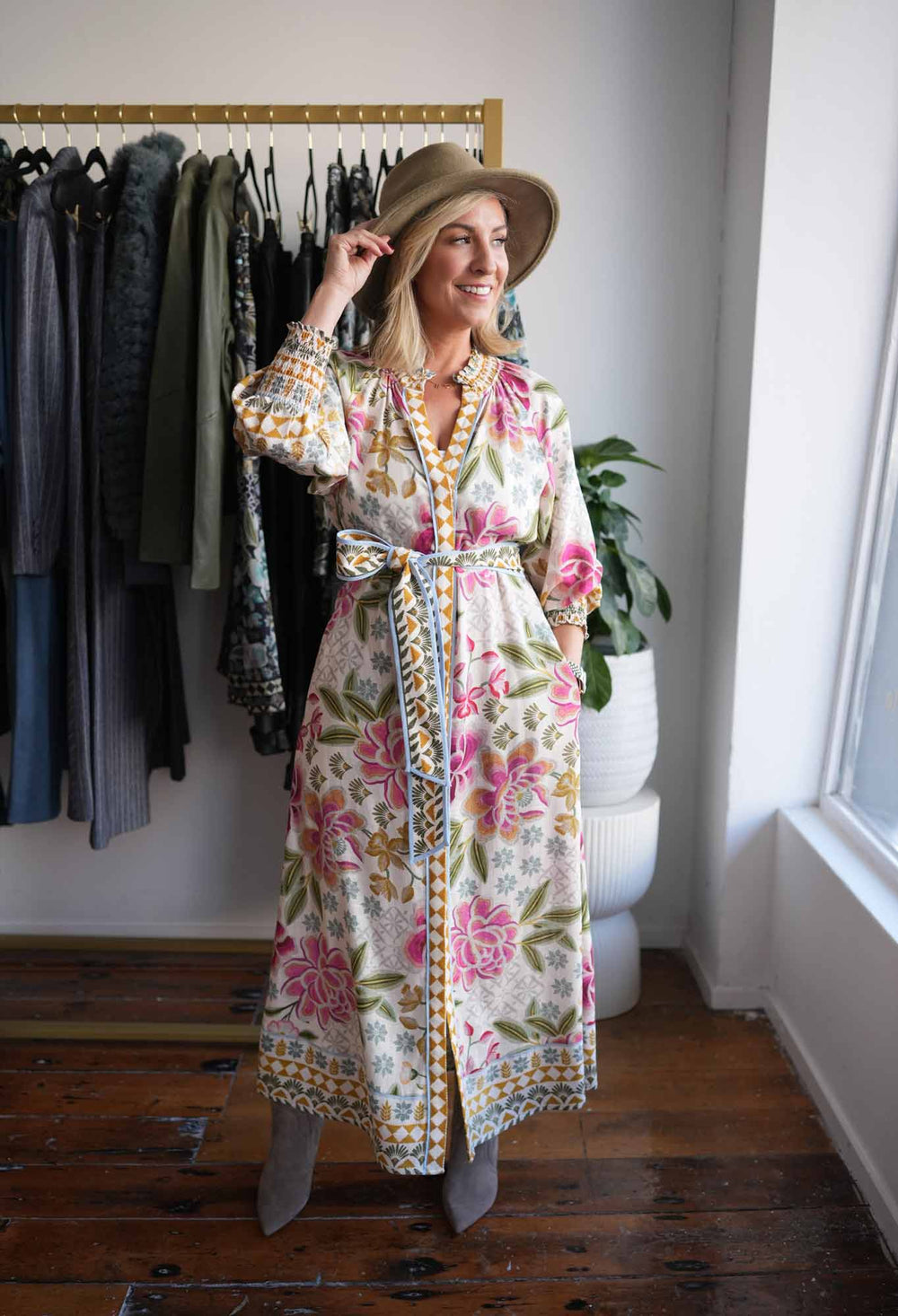 PETITE Carmen Viscose Linen Maxi Dress in Azalea Fields