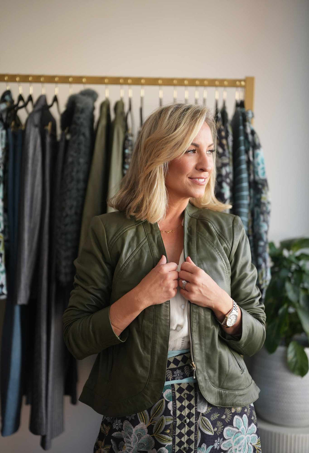 UNDER 5'4 Nova Leather Curved Hem Jacket in Moss