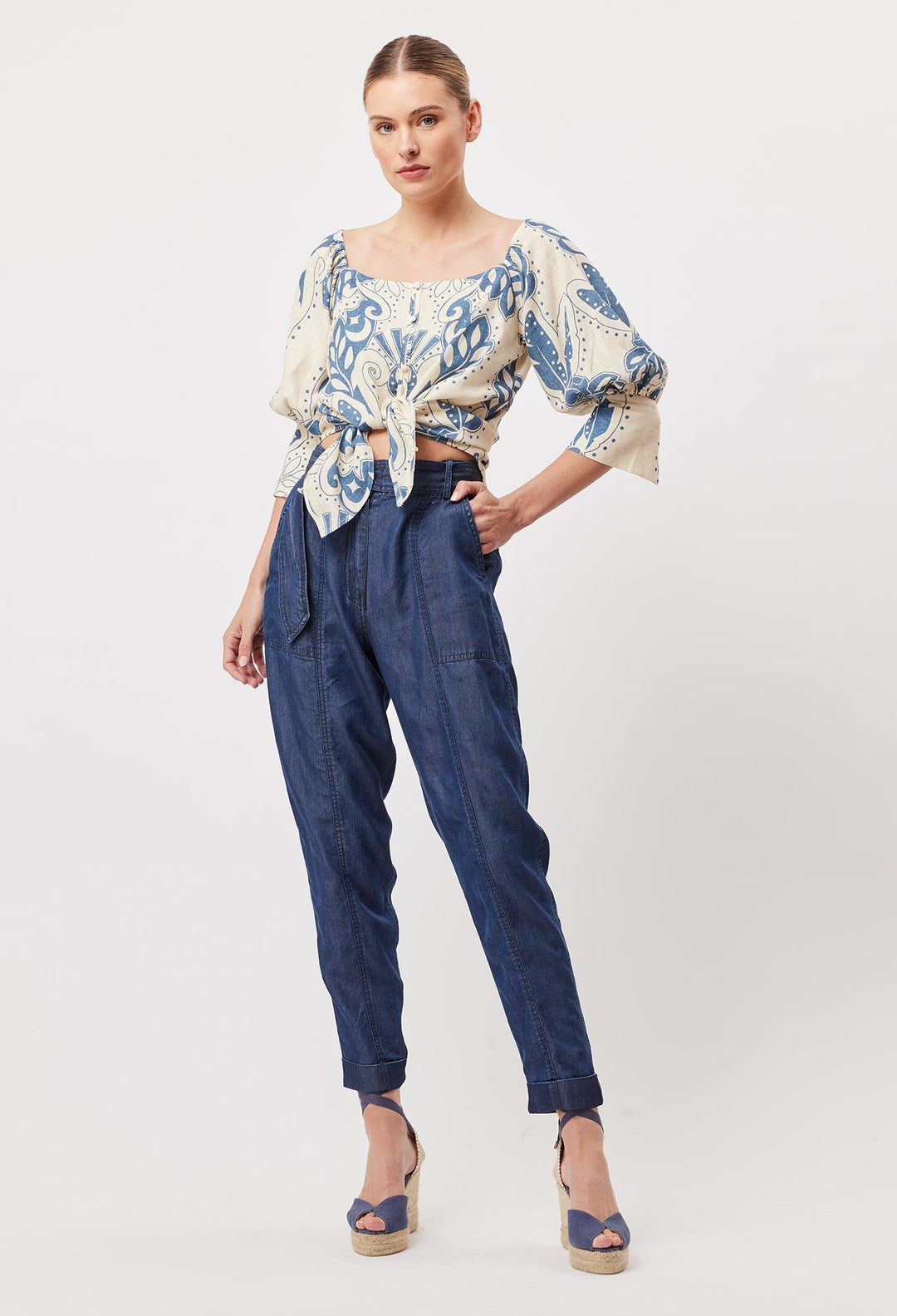 Oncewas Templo Linen Viscose Top in Del Sol Azure