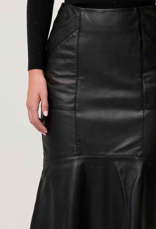 Mabel Leather Skirt in Onyx