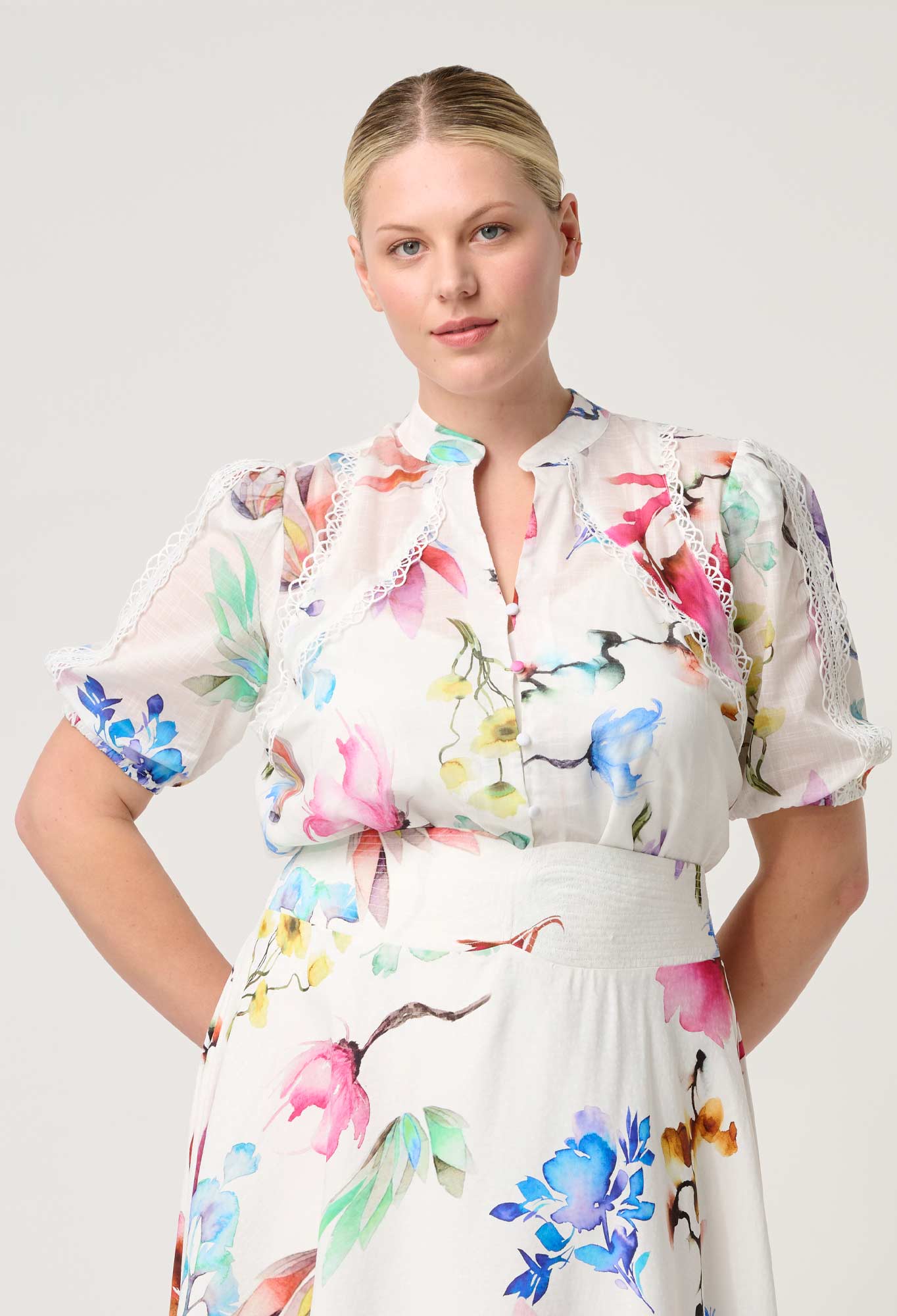 Thalia Lace Cotton Slub Shirt in Plume Blossom
