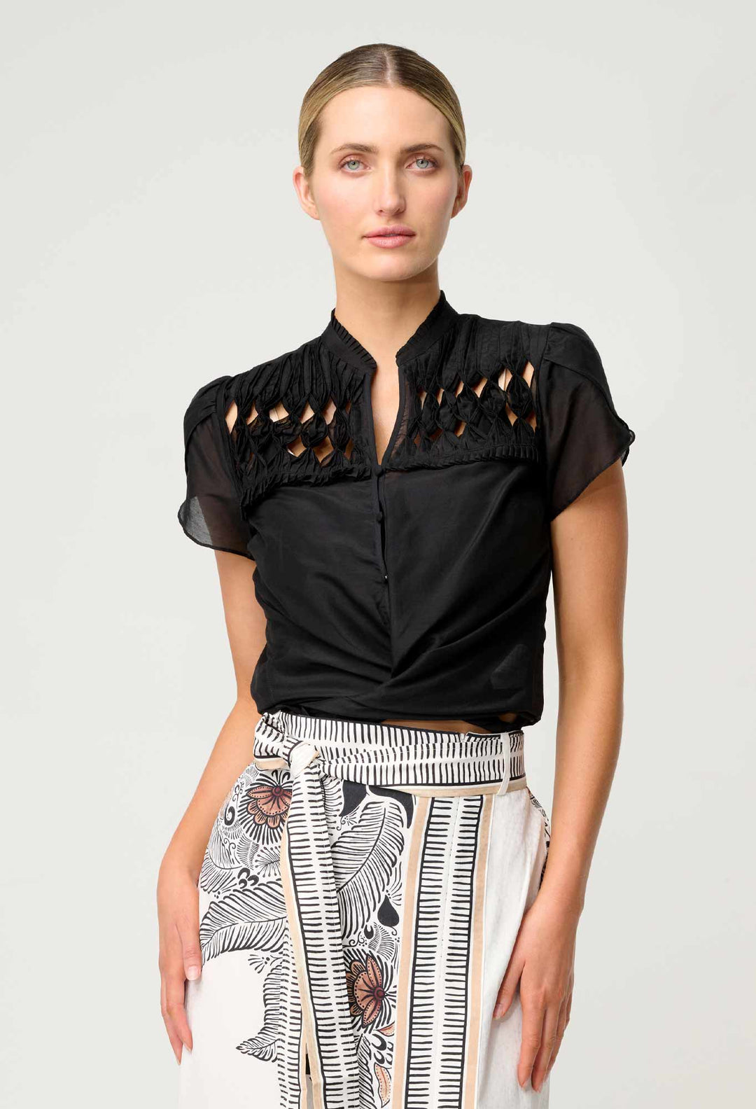 Dalia Diamond Smock Yoke Silk Cotton Shirt in Onyx