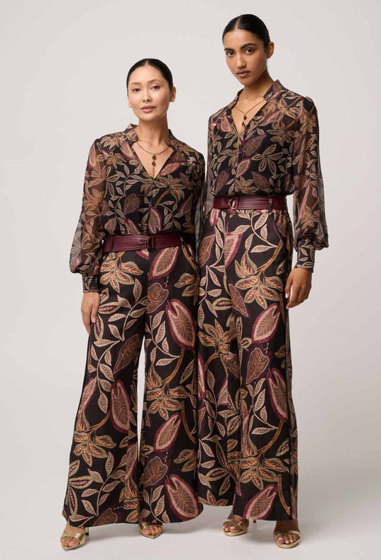 UNDER 5'4 Freya Sheer Viscose Blouse in Dark Tropique