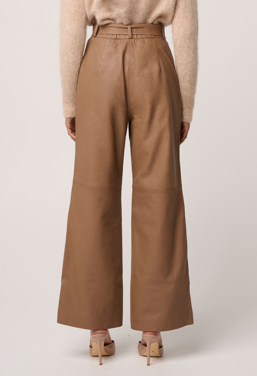OnceWas Halston Genuine Leather Belted Straight Leg Pant in Husk