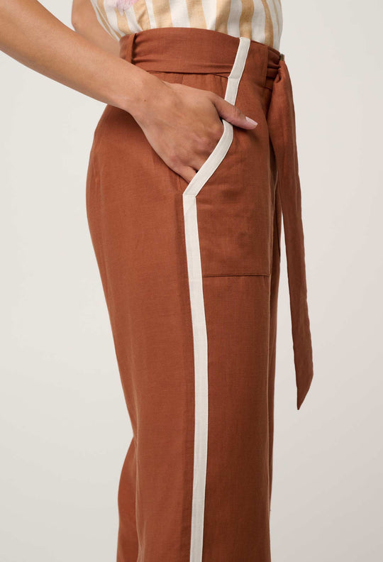 Grace Tencel Linen Contrast Bind Pant in Caramel