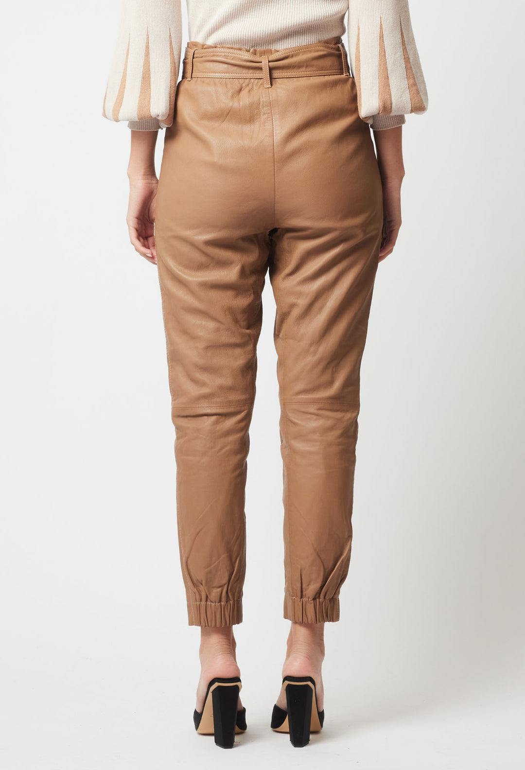 Pavillion Leather Jogger in Husk