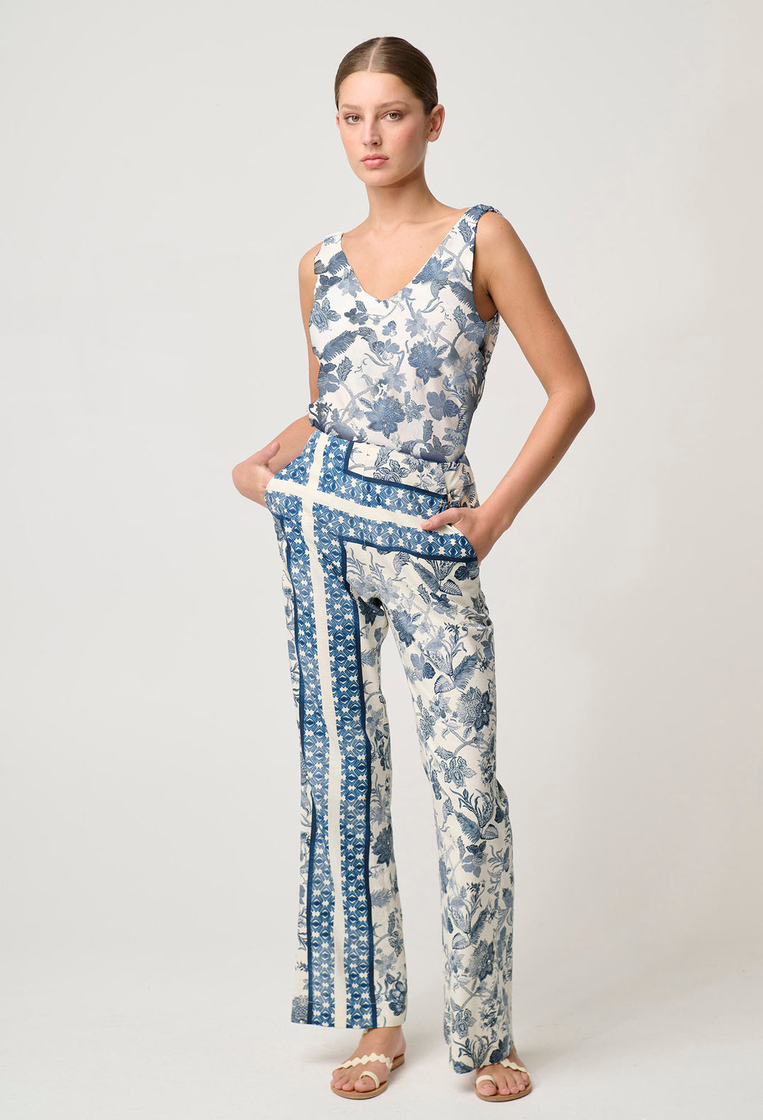 OnceWas Bahia Stretch Linen Rayon Pant in Ink Flè Print