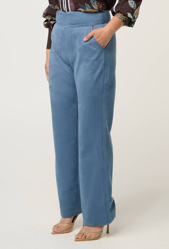 UNDER 5'4 Scarlett Faux Suede Pant in Sky