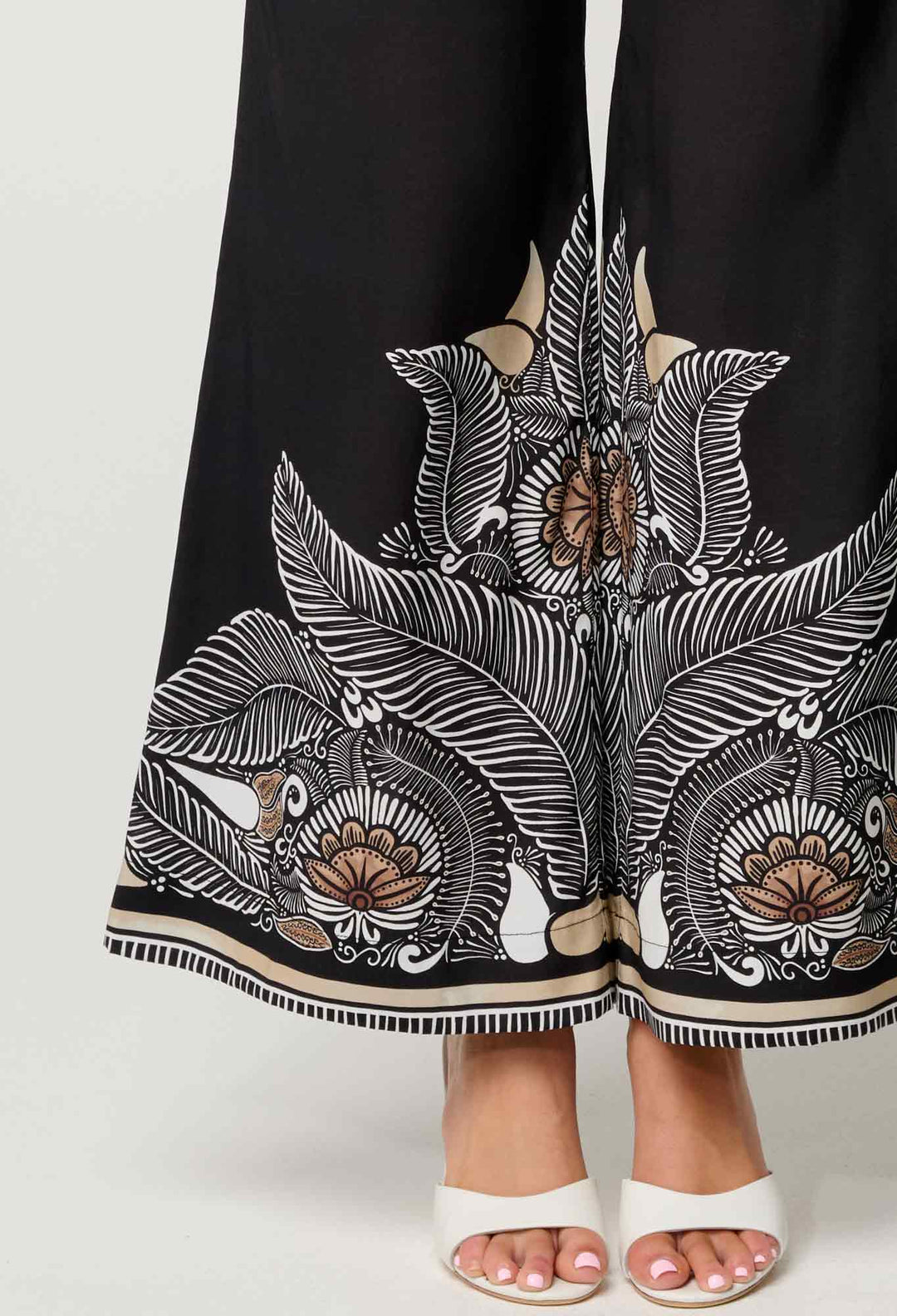 Willow Viscose Faille Contrast Panel Pant in Onyx Casablanca