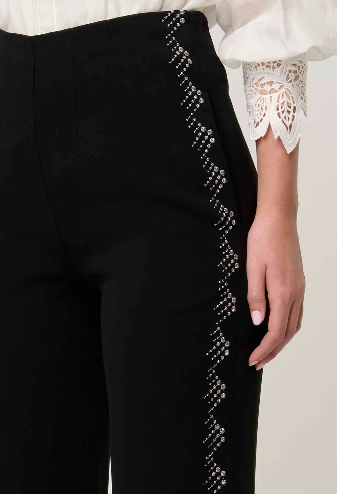 Elvira Viscose Stretch Crepe Pant in Onyx