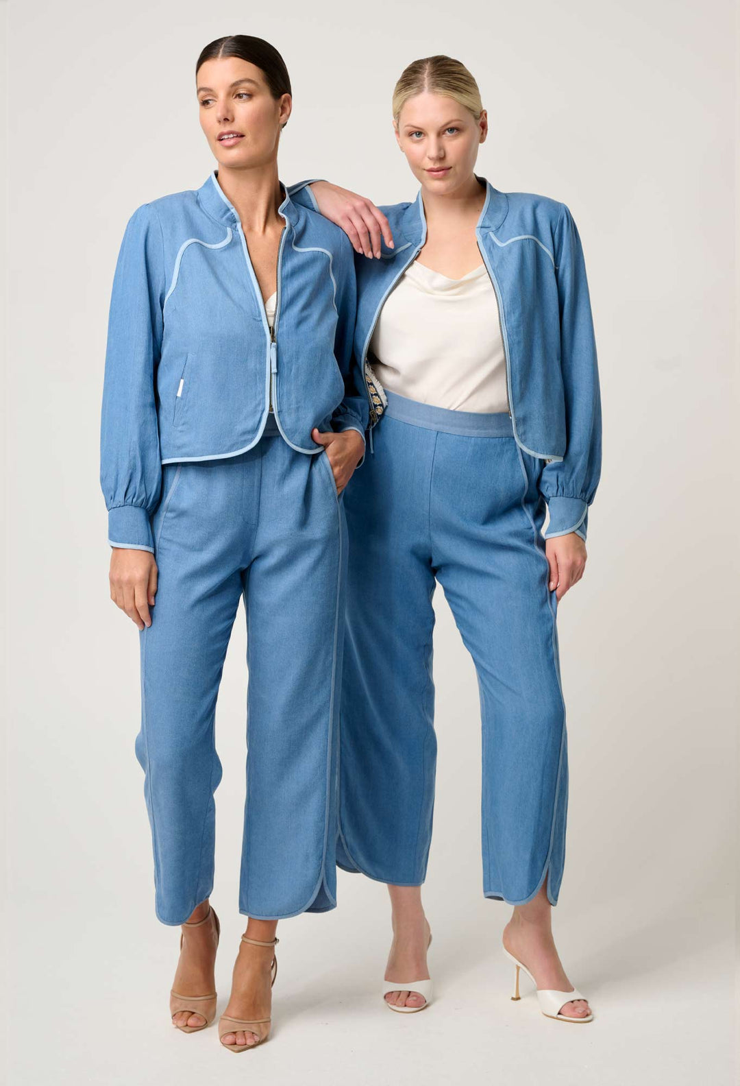 Aurora Reversible Viscose & Tencel Fringe Jacket in Petinos Floros / Blue Ash