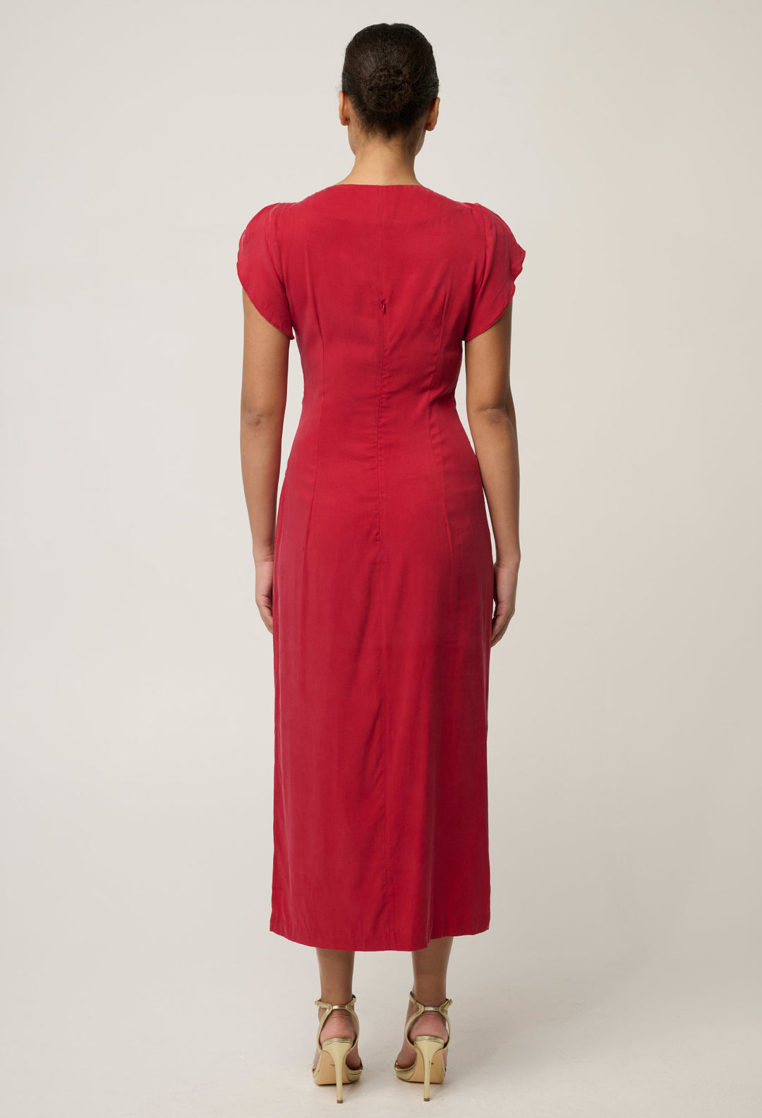 Geneva Stretch Cupro Viscose Twist Column Midi Dress in Dahlia Red