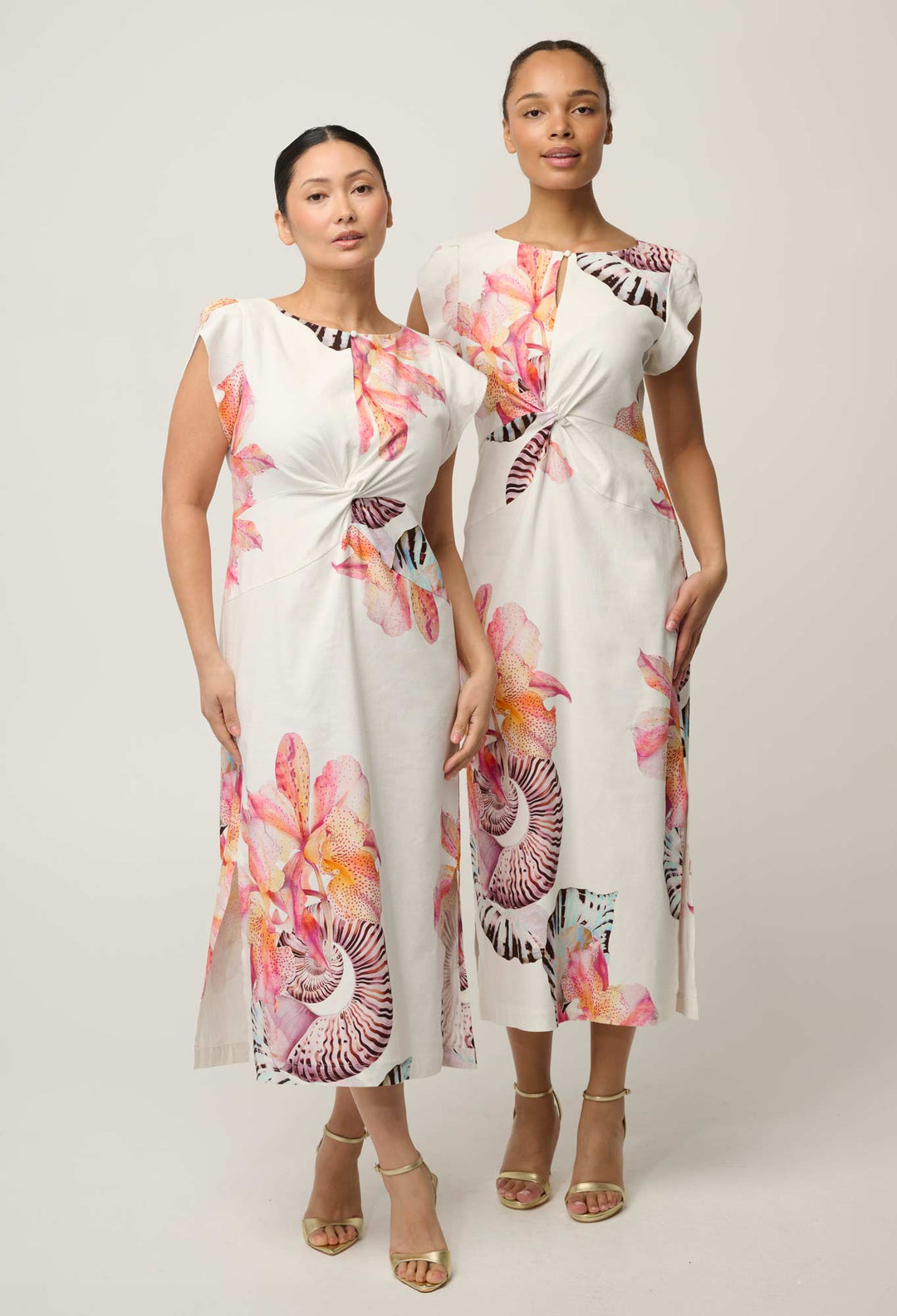 UNDER 5'4 Geneva Stretch Linen Viscose Column Midi Dress in Nautilus Bloom