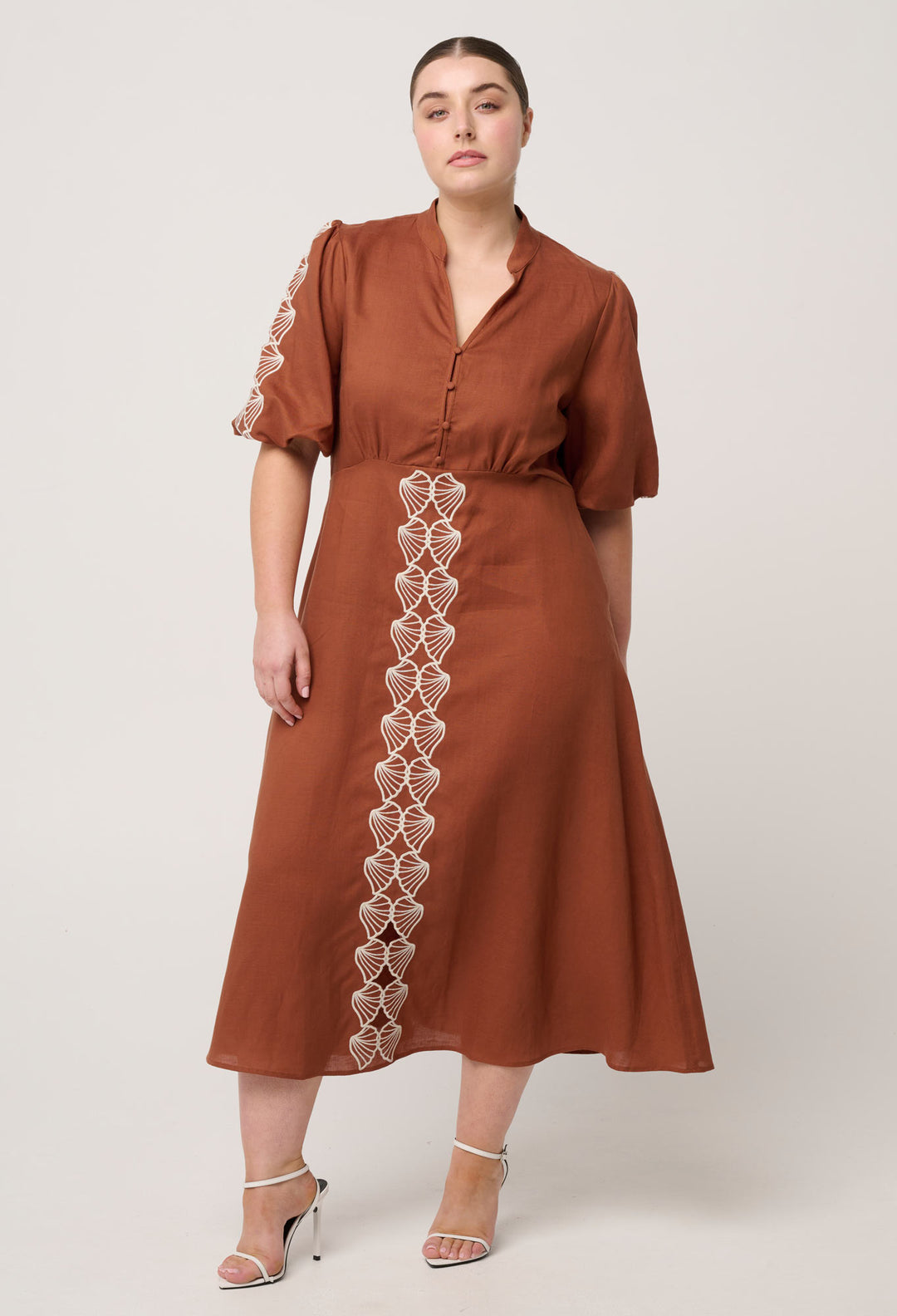 Marcelle Tencel Linen Embroidered Dress in Caramel