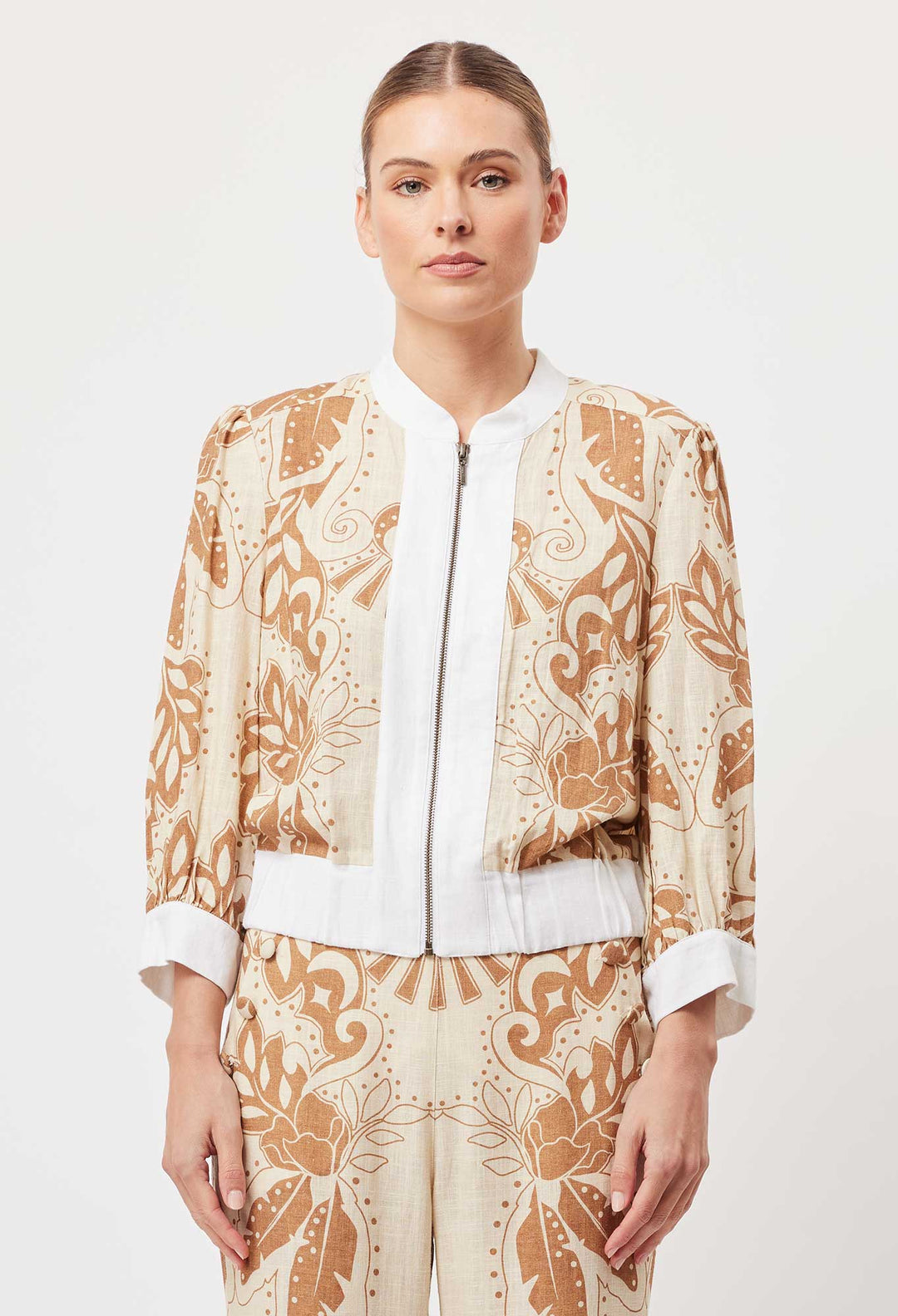 Flores Linen Viscose Bomber in Arena Del Sol