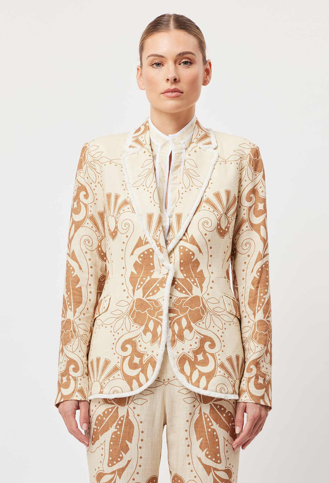 Granada Linen Viscose Blazer in Arena Del Sol