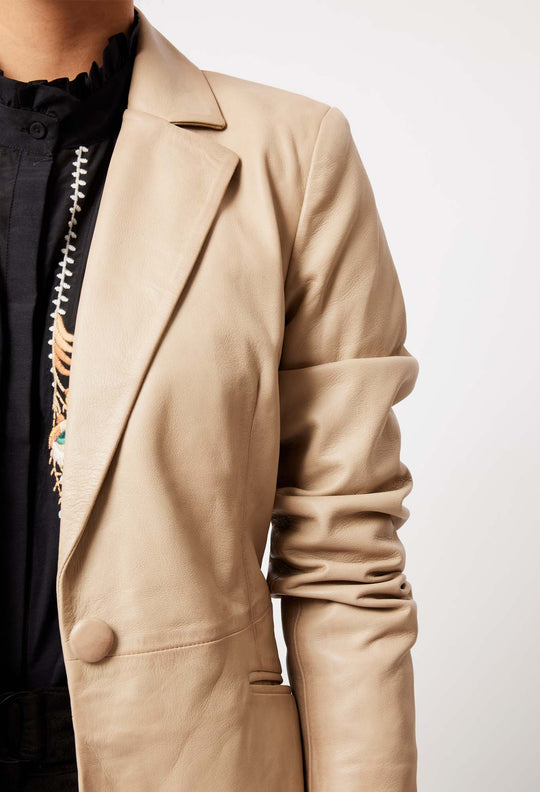 Vega Leather Jacket in Oatmeal