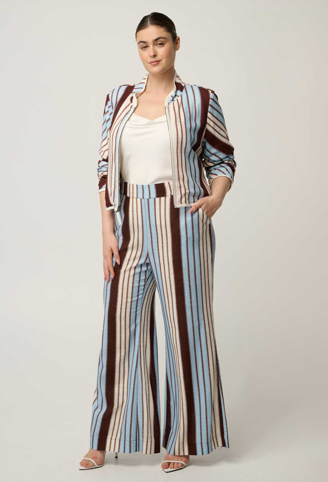 Delray Reversible Linen Viscose Jacket in Nautilus Bloom / Iridescent Stripe