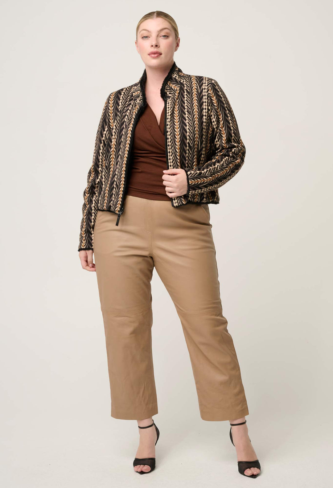 Rylie Reversible Print & Faux Fur Jacket in Black Bromegrass