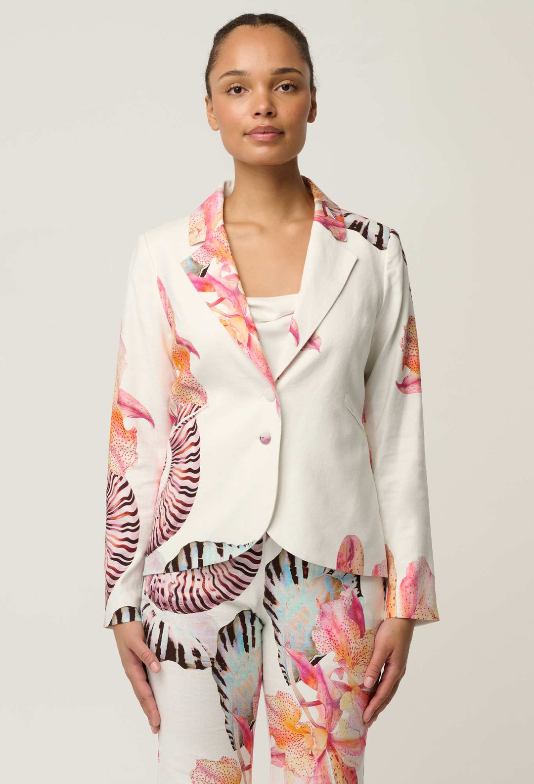 Kelsey Stretch Linen Viscose Blazer in Nautilus Bloom
