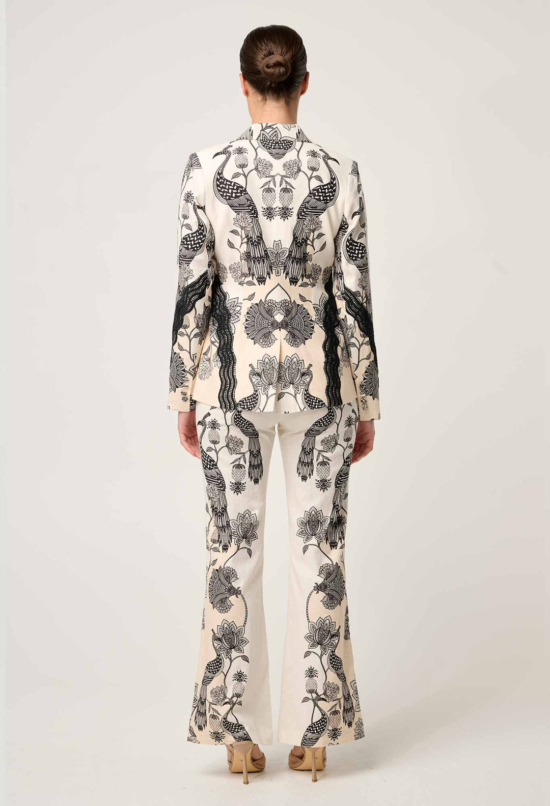 Leandro Contrast Lace Linen Viscose Stretch Blazer in Imperial Stone