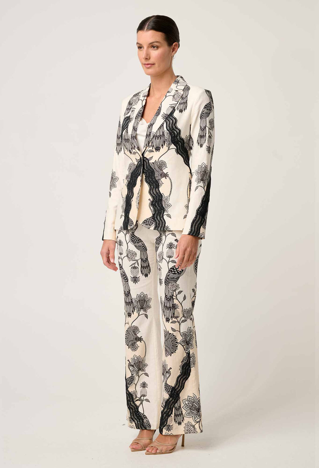 Leandro Contrast Lace Linen Viscose Stretch Blazer in Imperial Stone