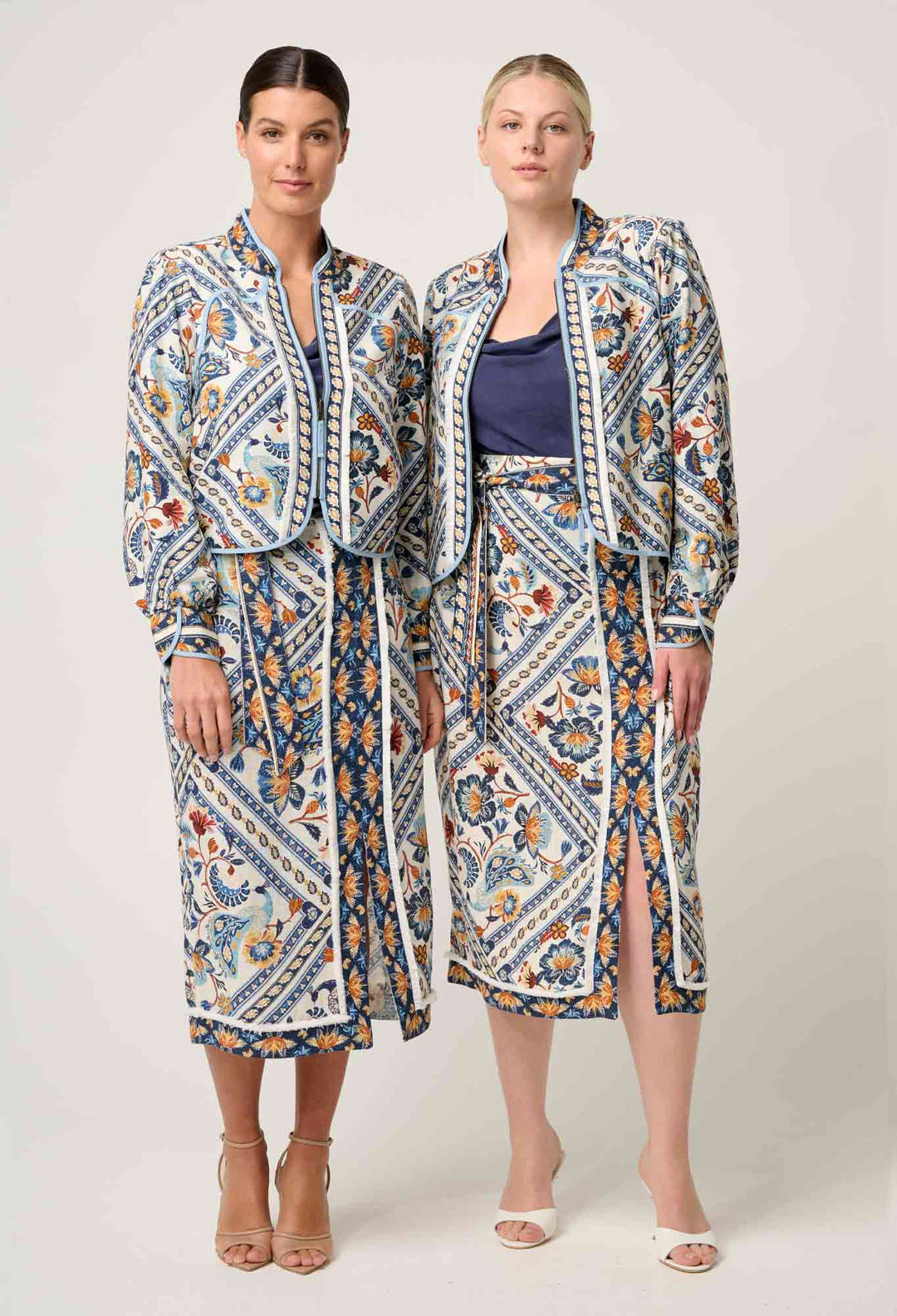 Aurora Reversible Viscose & Tencel Fringe Jacket in Petinos Floros / Blue Ash