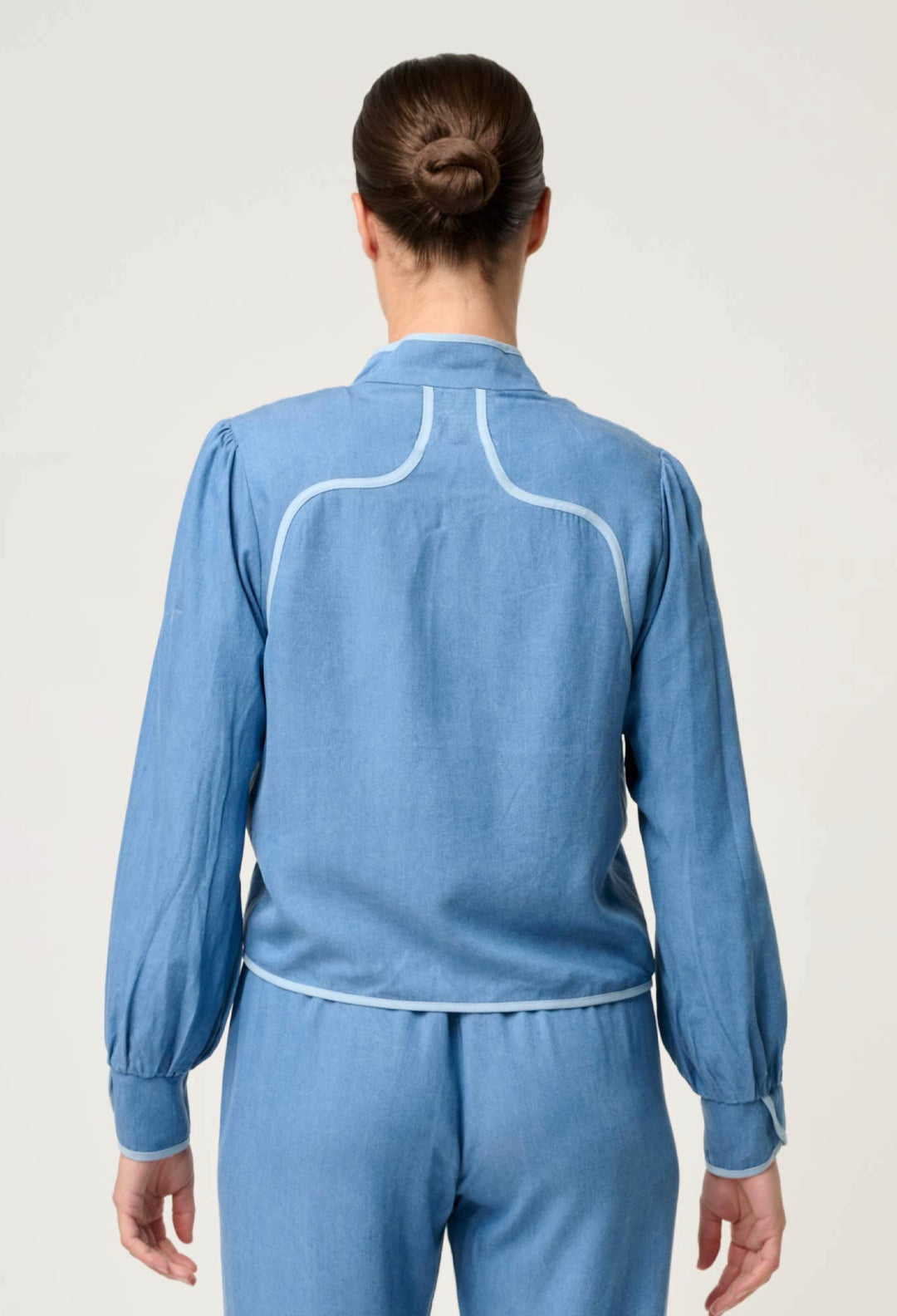 Aurora Reversible Viscose & Tencel Fringe Jacket in Petinos Floros / Blue Ash