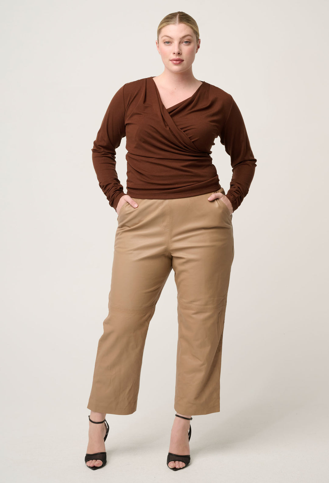 Montoya Leather Elasticated Straight Leg Pant in Wheat