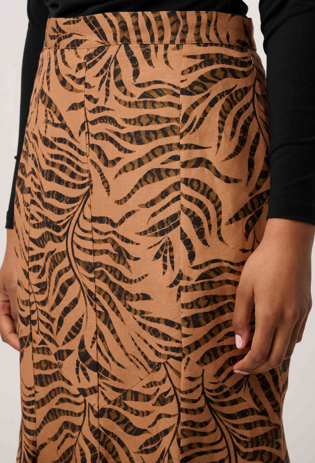OnceWas Gayle Linen Viscose Panelled Print Skirt in Exotica