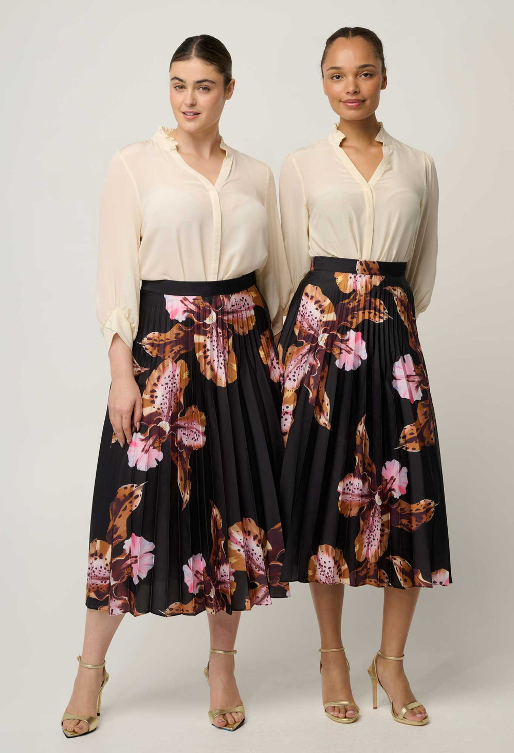 Iris Pleated Polyester Skirt in Sunset Orchid