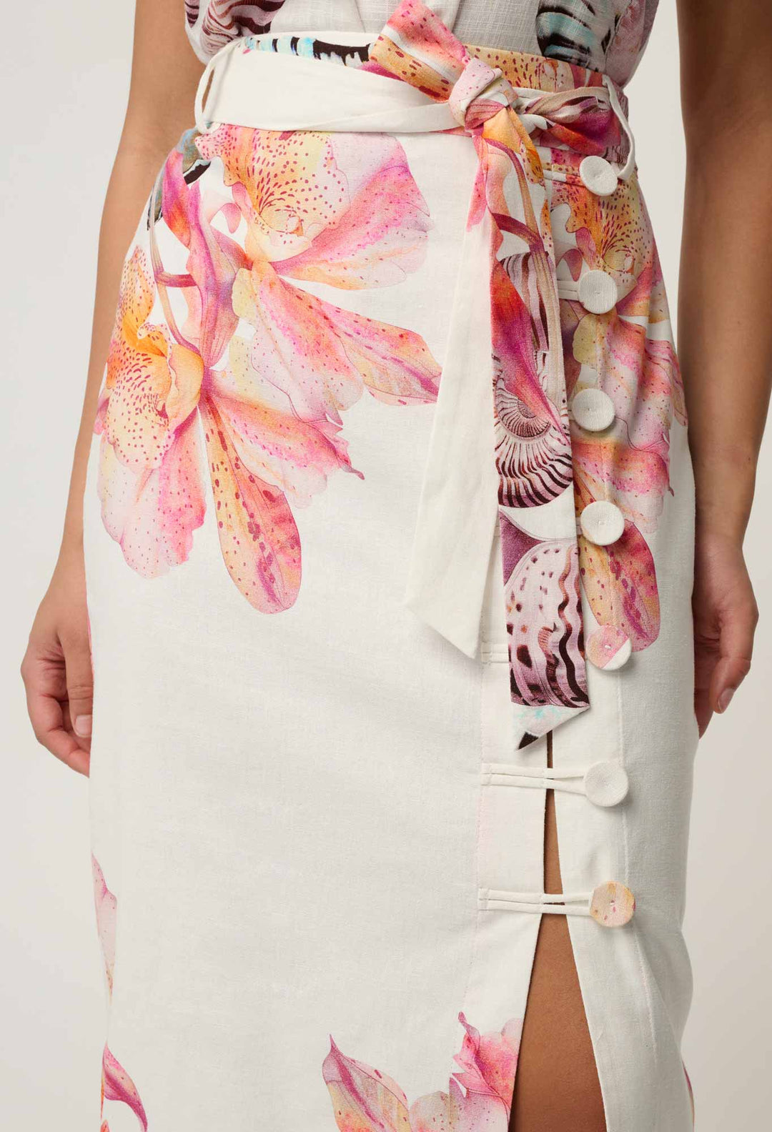 Adria Linen Viscose Button Printed Midi Skirt in Nautilus Bloom