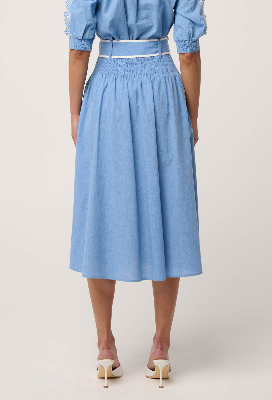 Selvia Cotton Chambray Contrast Bind Skirt in Blue Chambray