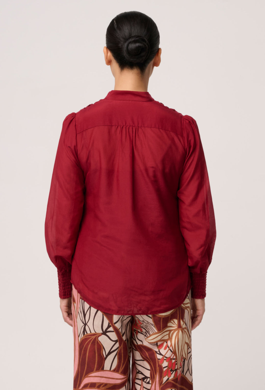 UNDER 5'4 Gillian Cotton Silk Smocked Shirt in Ruby