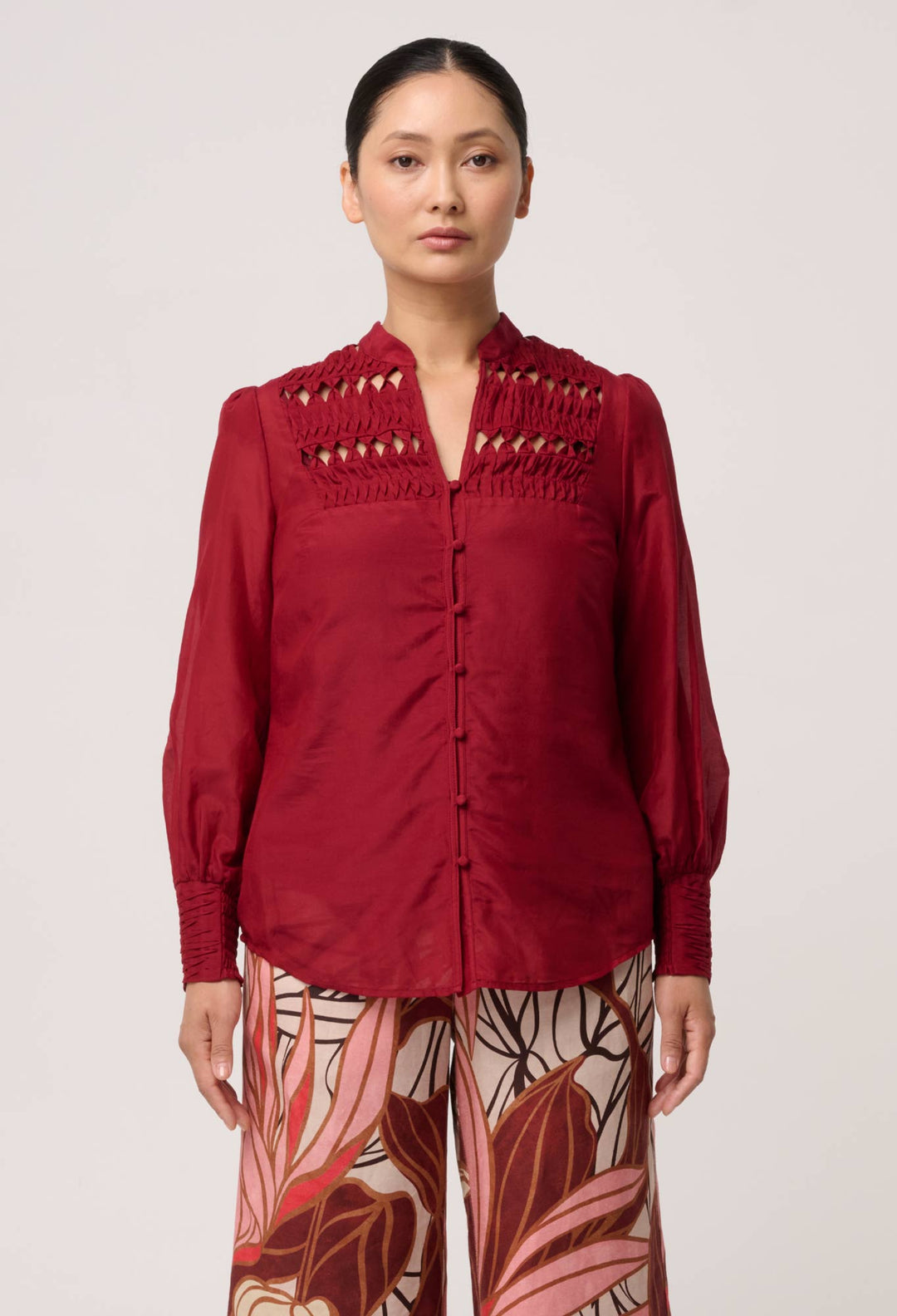 UNDER 5'4 Gillian Cotton Silk Smocked Shirt in Ruby