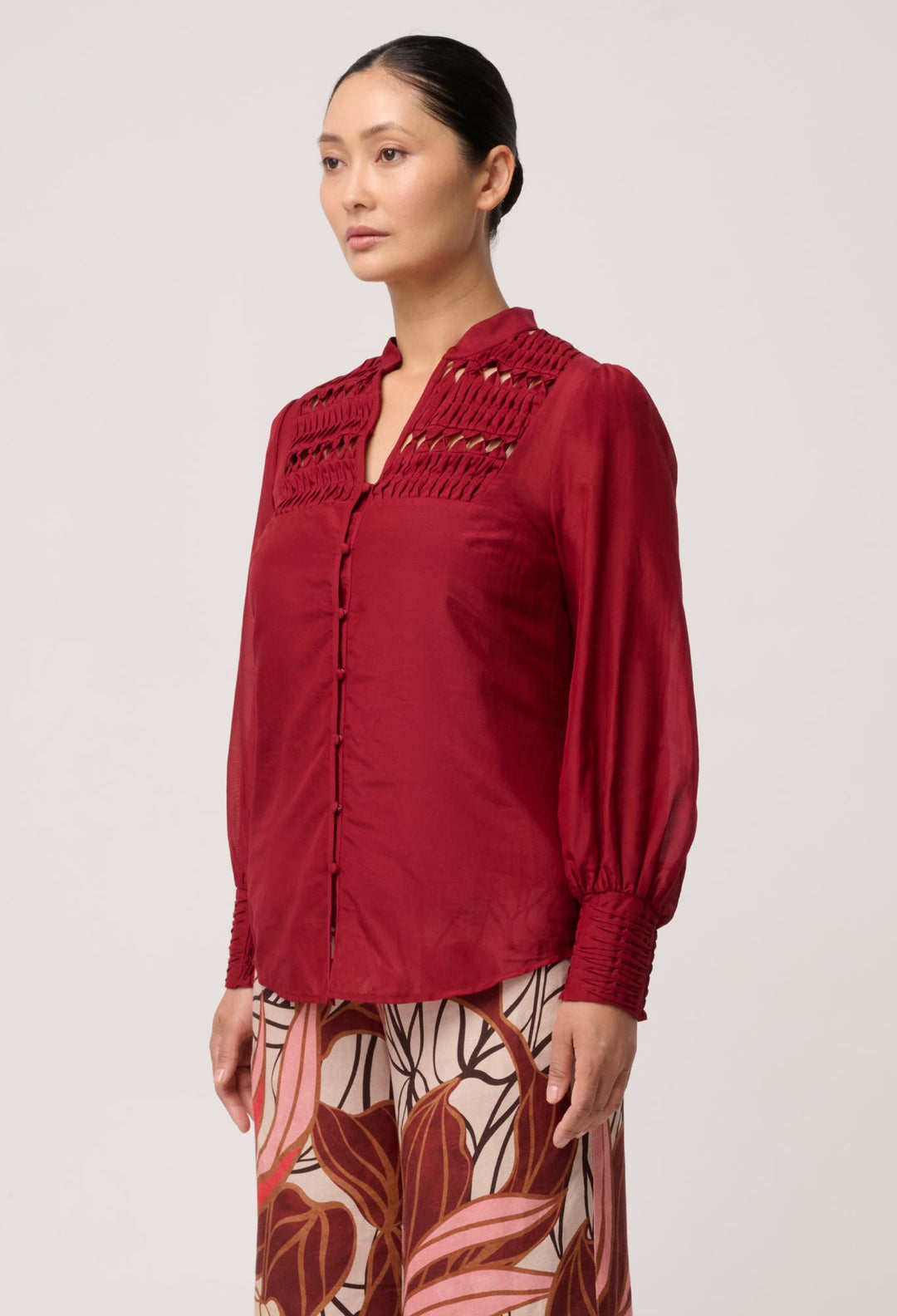 UNDER 5'4 Gillian Cotton Silk Smocked Shirt in Ruby