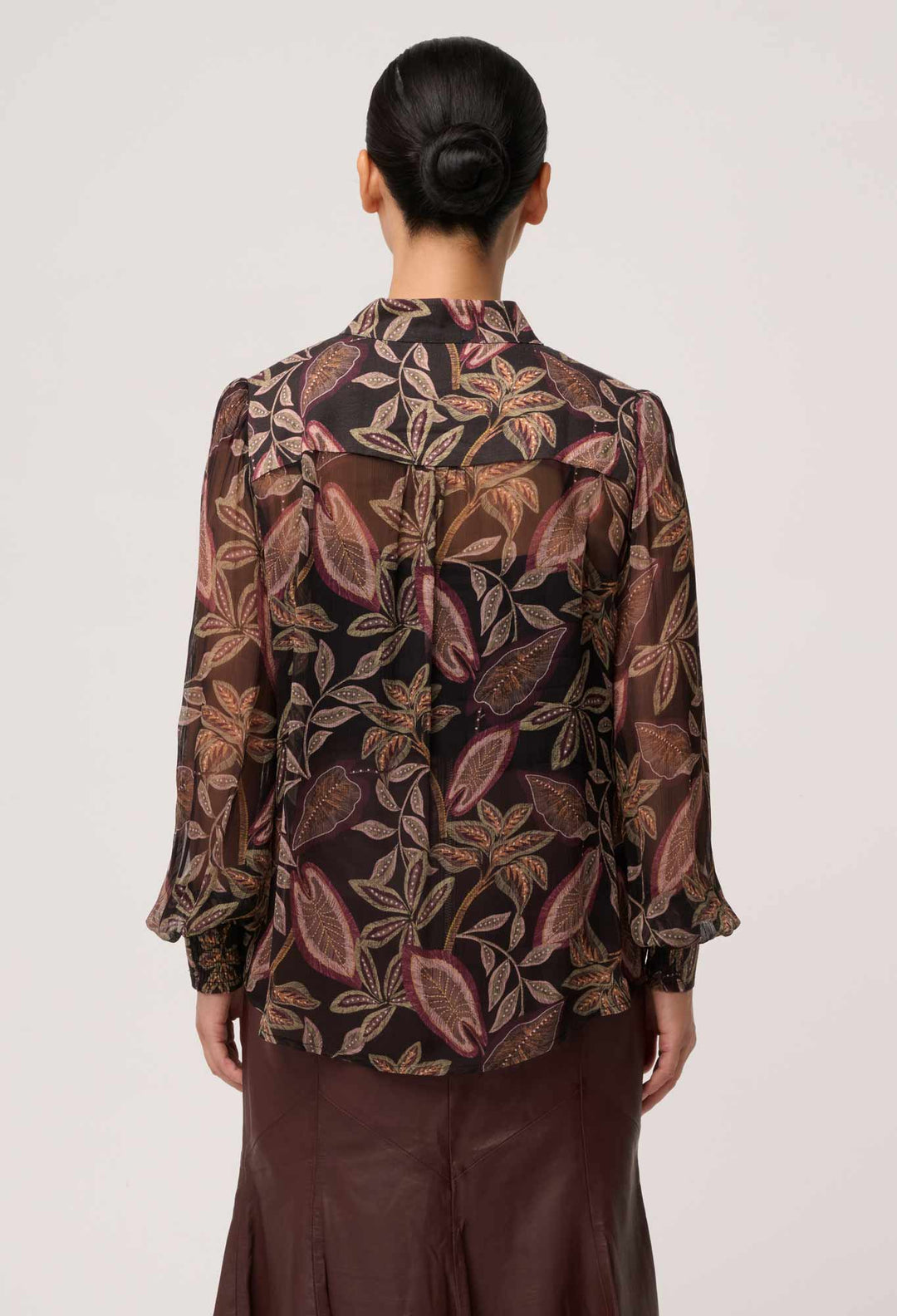 UNDER 5'4 Freya Sheer Viscose Blouse in Dark Tropique