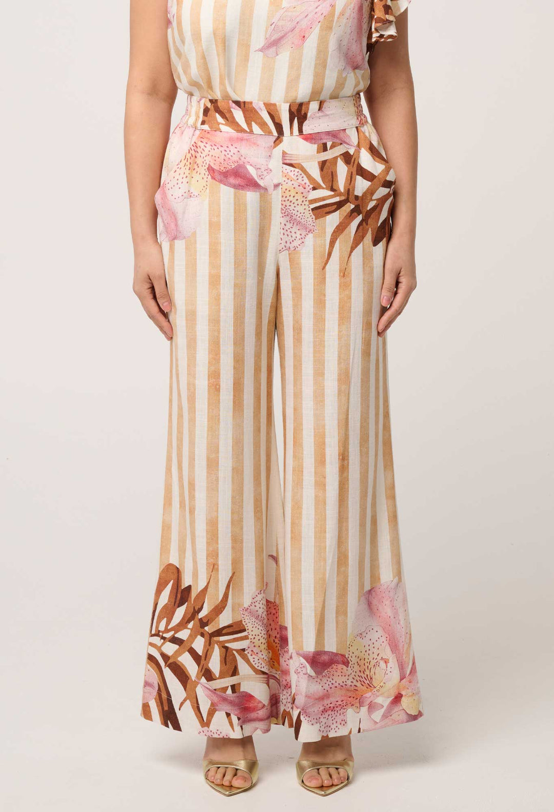 UNDER 5'4 Willow Linen Viscose Half Elastic Waist Pant in Golden Promenade