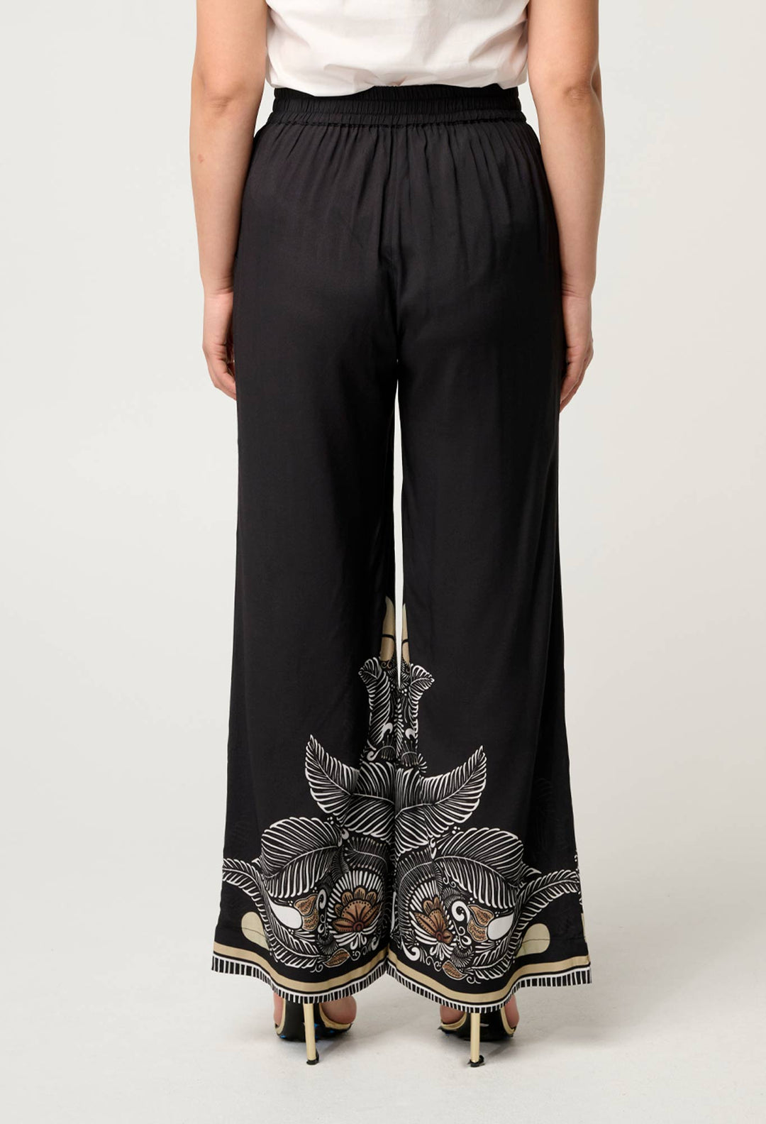 Petite Willow Viscose Faille Contrast Panel Pant in Onyx Casablanca