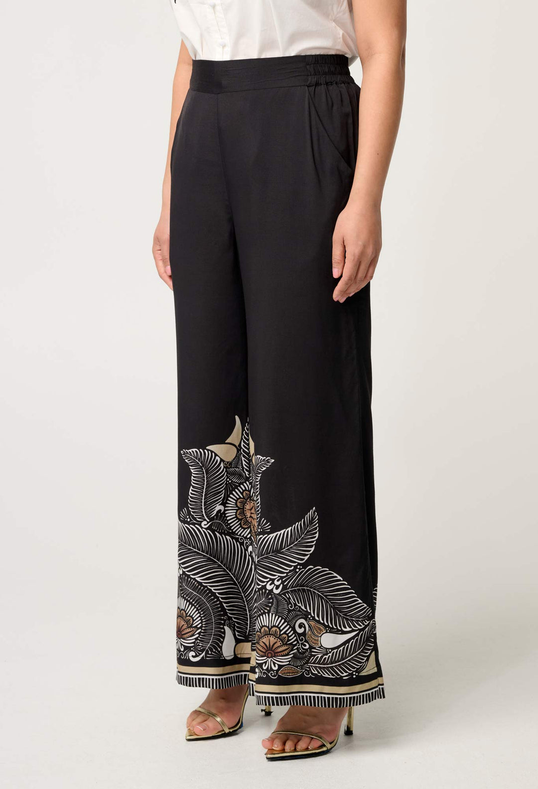 Petite Willow Viscose Faille Contrast Panel Pant in Onyx Casablanca