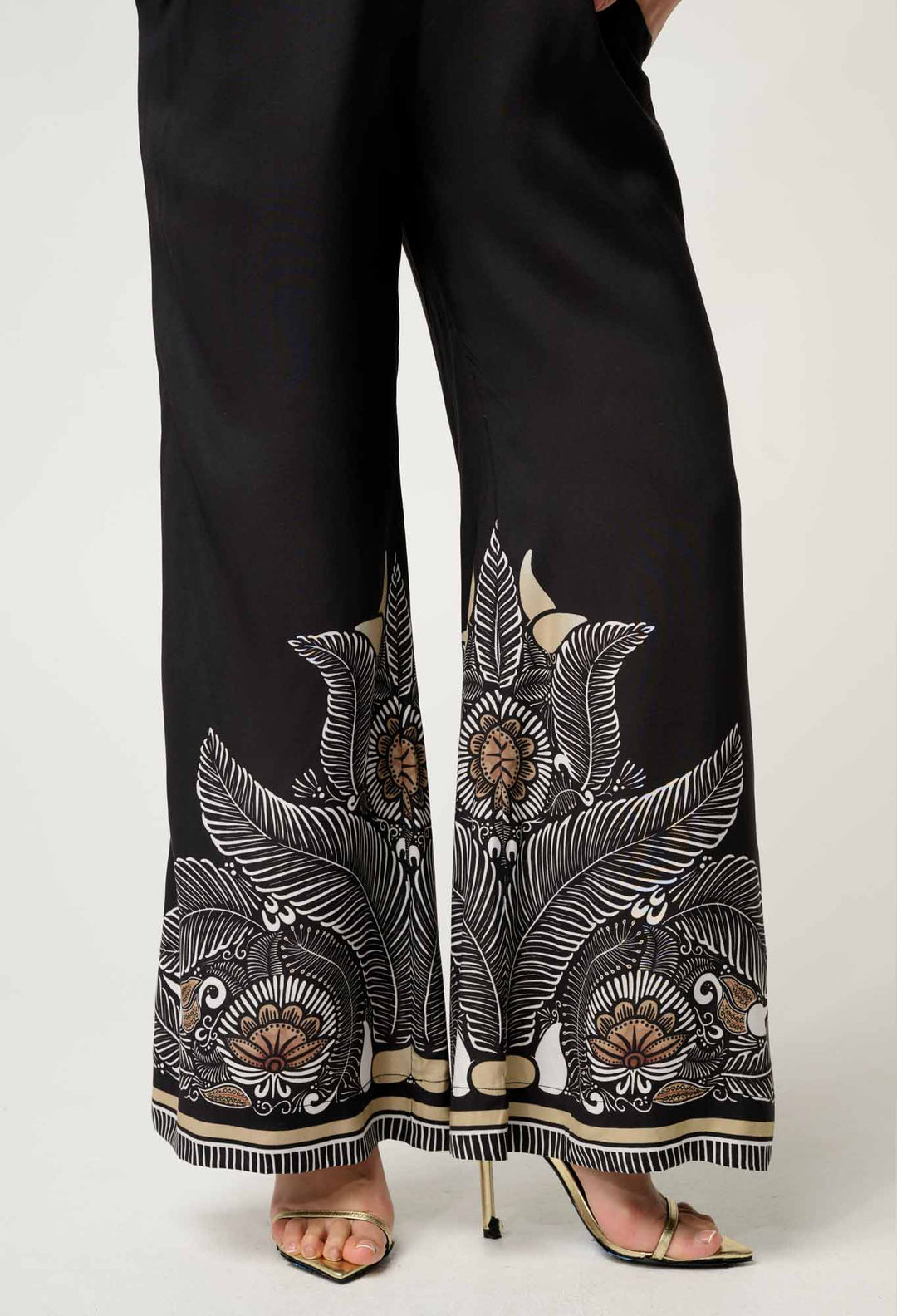 Petite Willow Viscose Faille Contrast Panel Pant in Onyx Casablanca