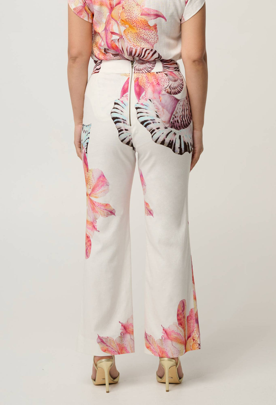 UNDER 5'4 Kelsey Stretch Linen Viscose Pant in Nautilus Bloom