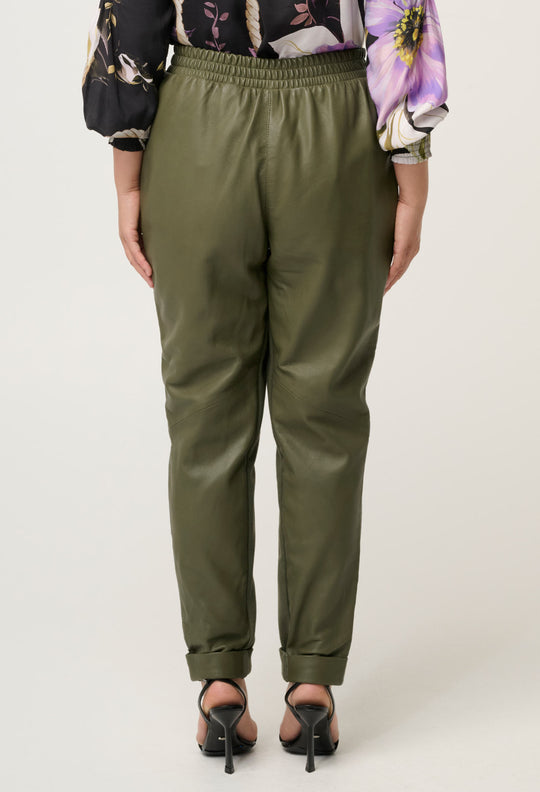 PETITE Sylvan Leather Jogger in Moss