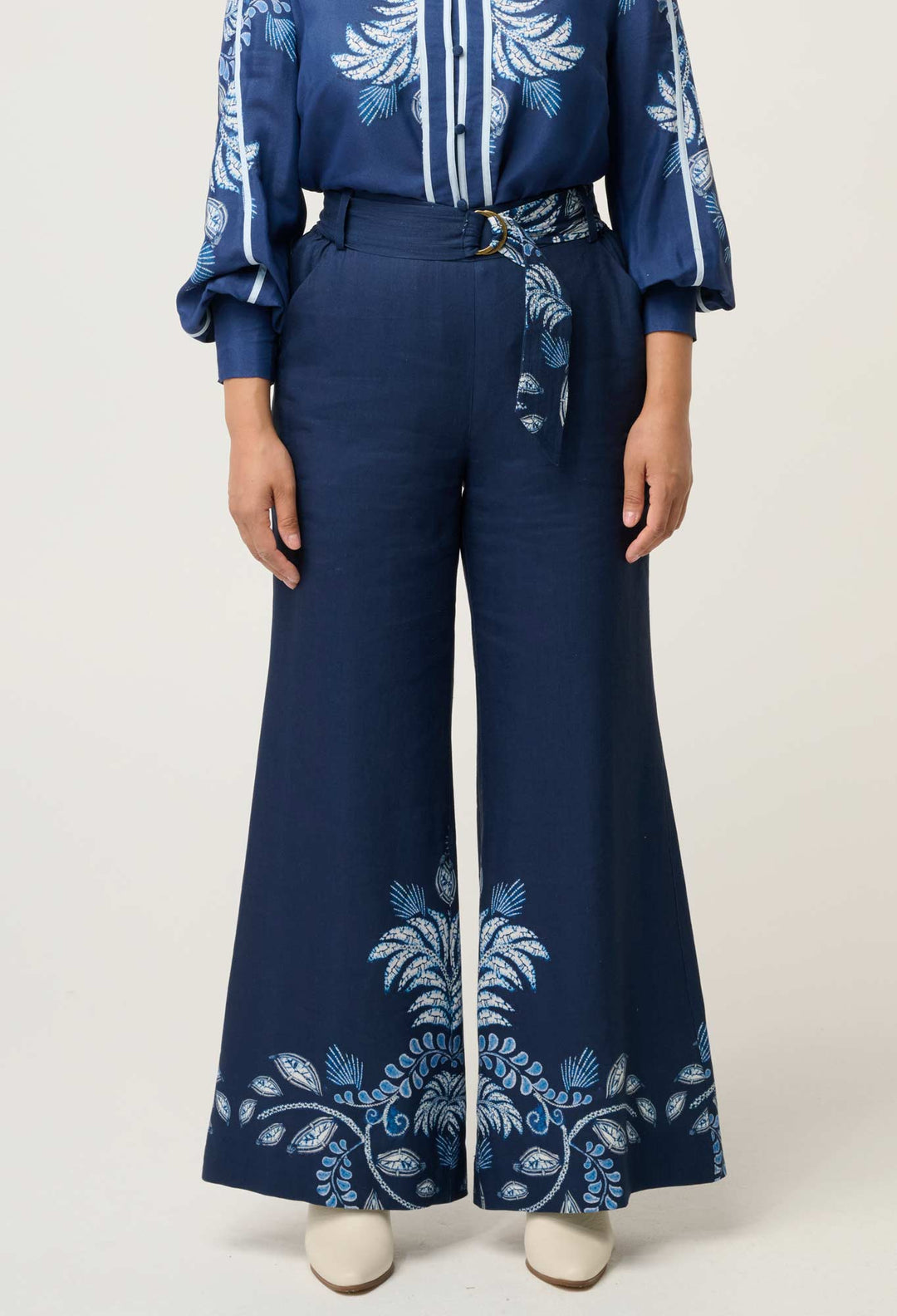 OnceWas PETITE Sloane Linen Viscose Wide Leg Pant with D-Ring Belt in Moonlit Batik