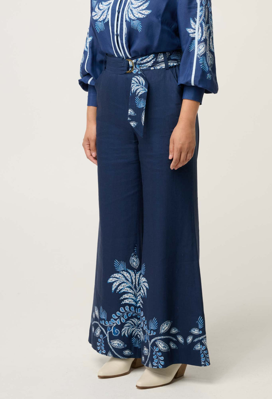 OnceWas PETITE Sloane Linen Viscose Wide Leg Pant with D-Ring Belt in Moonlit Batik