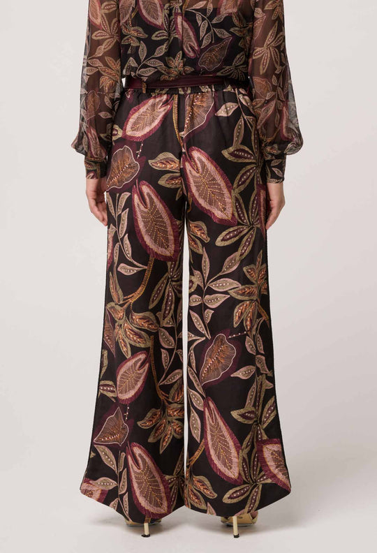 UNDER 5'4 Adele Linen Viscose Belted Printed Pant in Dark Tropique