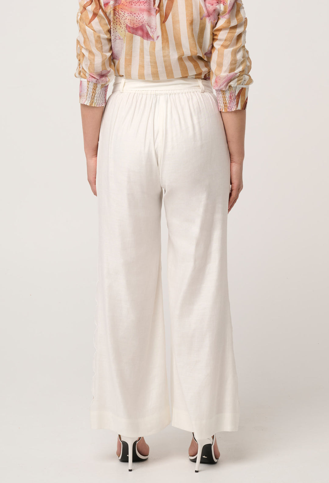 UNDER 5'4 Kayla Stretch Linen Viscose Embroidery Pant in Ivory