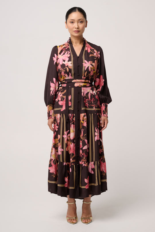 UNDER 5'4 Adine Linen Viscose Printed Maxi Dress in Obsidian Bloom