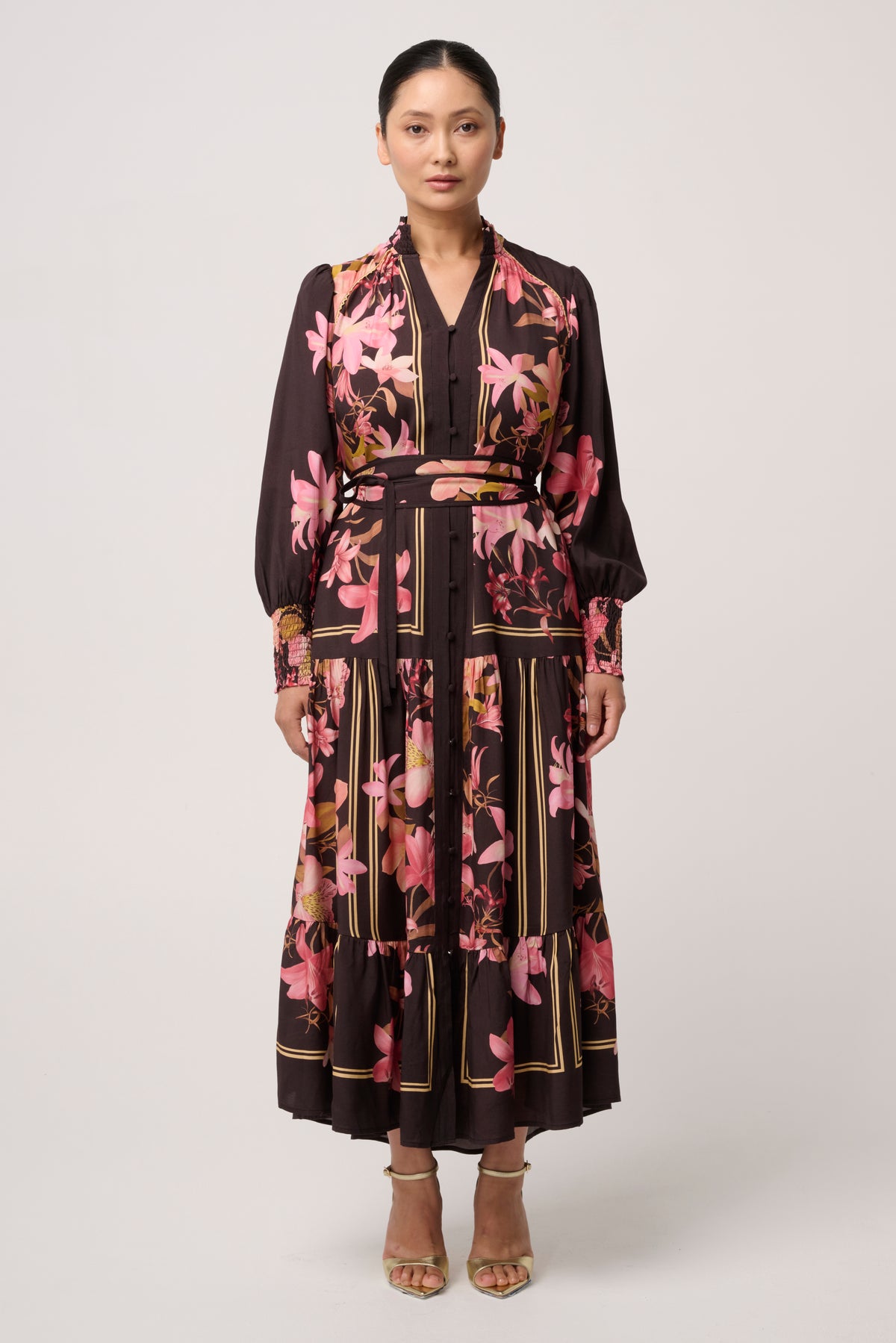 UNDER 5'4 Adine Linen Viscose Printed Maxi Dress in Obsidian Bloom