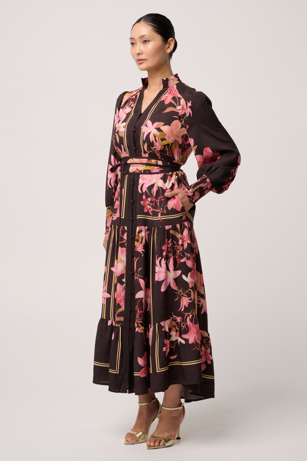 UNDER 5'4 Adine Linen Viscose Printed Maxi Dress in Obsidian Bloom